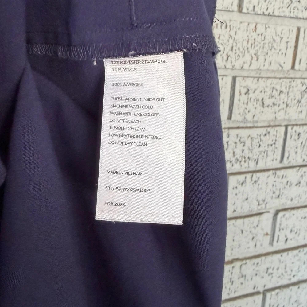 Figs Rafaela Oversized Scrub Top Navy Blue Size XL - Picture 7 of 7